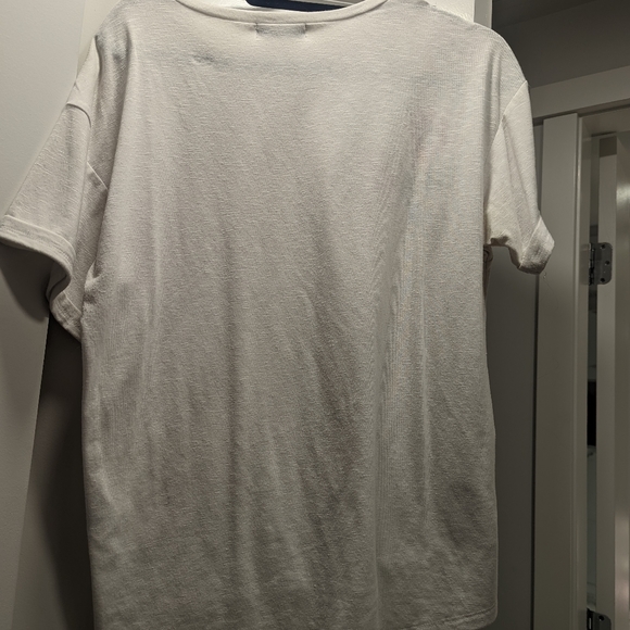 Flower Embroidered T-Shirt - Picture 4 of 4